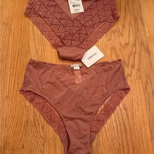 Hanro Mauve Lace Trim Panties NWT (2)